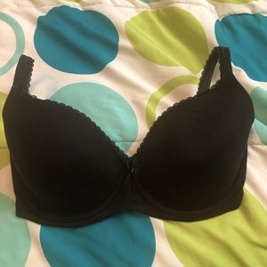 32DDD Victoria Secret black bra